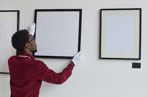 Secure and professional picture hanging services for perfect placement. Reliable installation, precise alignment, and style-enhancing solutions.